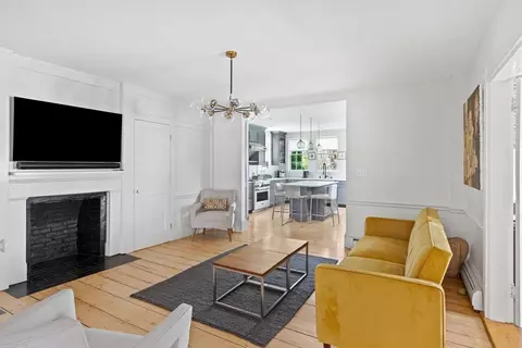 7 Waldron Ct, Marblehead, MA 01945 photo 5