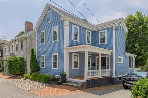 7 Waldron Ct, Marblehead, MA 01945