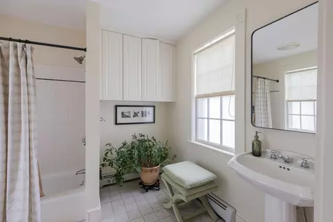 7 Waldron Ct, Marblehead, MA 01945 photo 17