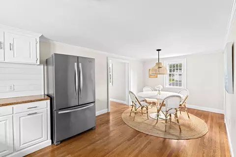 12 Forest Ln, Hingham, MA 02043 photo 4