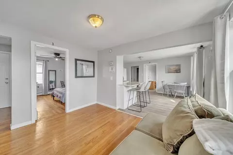 227 Chandler St, Worcester, MA 01609 photo 29