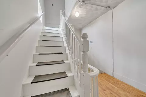 227 Chandler St, Worcester, MA 01609 photo 32