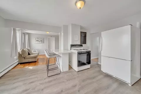 227 Chandler St, Worcester, MA 01609 photo 27