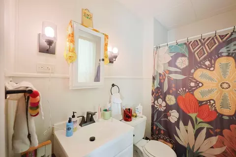 Bath - 104 Grove St, Fall River, MA 02720 photo 1 of 5