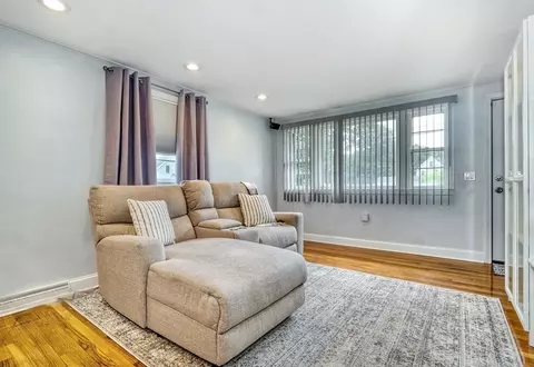 13 Elm St, Reading, MA 01867 photo 10