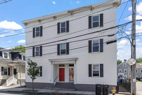 67 Essex St #1, Salem, MA 01970