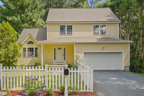 35 Gates St, Framingham, MA 01702