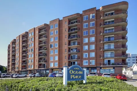 121 Nantasket Ave #208, Hull, MA 02045