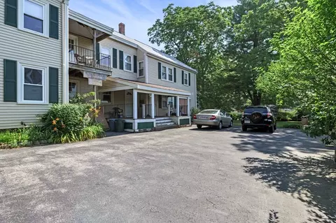 21 Locust St, Danvers, MA 01923 photo 2