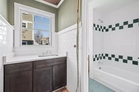 21 Locust St, Danvers, MA 01923 photo 10