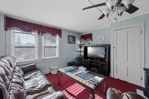 21 Locust St, Danvers, MA 01923 photo 28