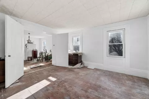 21 Locust St, Danvers, MA 01923 photo 11