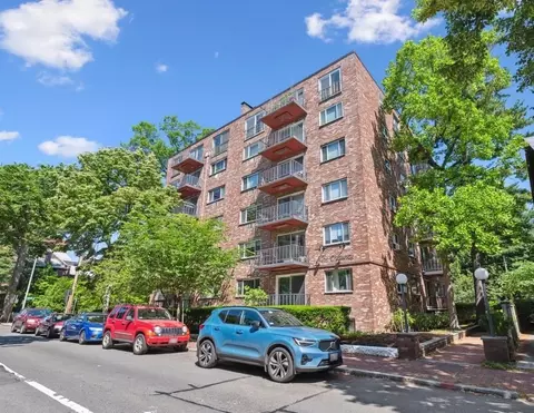 9 Chauncy St #20, Cambridge, MA 02138