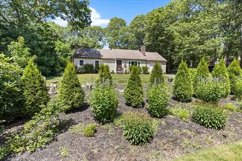 48 Valley Brook Rd, Barnstable, MA 02632 photo 4