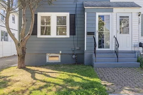 73 Bay State Rd, Quincy, MA 02171