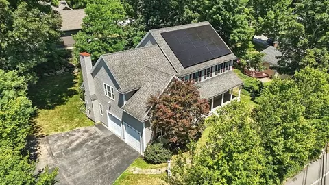 392 Farm Rd, Marlborough, MA 01752