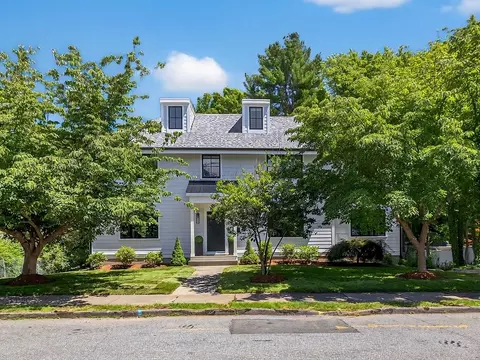 7 Atwood St, Wellesley, MA 02482