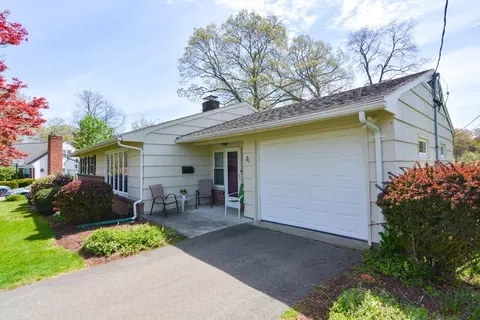 Exterior - 41 Maple Ave, Avon, MA 02322 photo 7 of 9