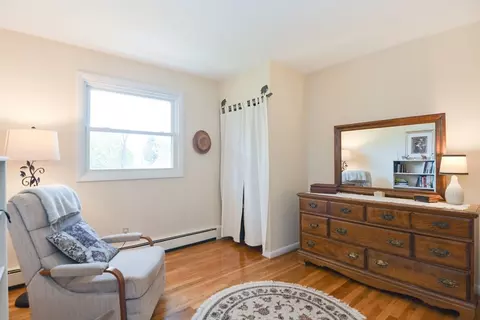Bedroom - 41 Maple Ave, Avon, MA 02322 photo 4 of 5