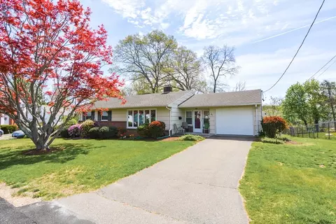 41 Maple Ave, Avon, MA 02322