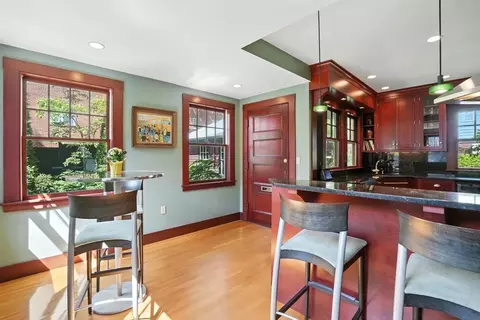 17 Wave St, Lynn, MA 01902 photo 11