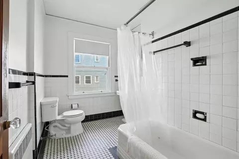 17 Wave St, Lynn, MA 01902 photo 23