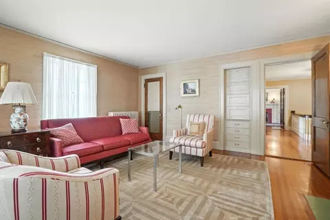 17 Wave St, Lynn, MA 01902 photo 16