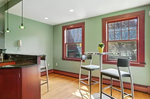 17 Wave St, Lynn, MA 01902 photo 12