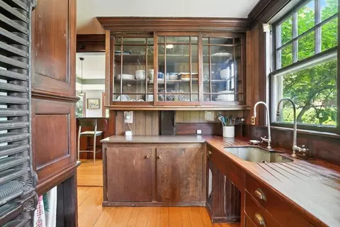 17 Wave St, Lynn, MA 01902 photo 9