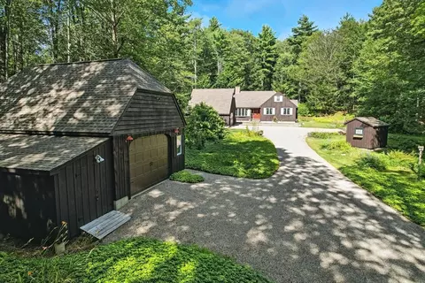 134 Chester Rd, Blandford, MA 01008