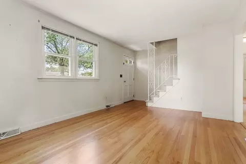 22 Harlem St, Dracut, MA 01826 photo 8