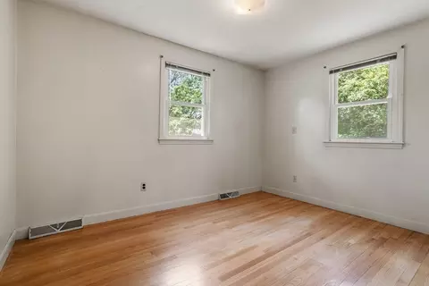 22 Harlem St, Dracut, MA 01826 photo 13