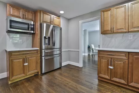 67 Howe St, Milton, MA 02186 photo 8