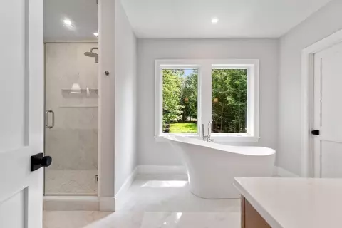 Bath - 34 Cary Ave, Lexington, MA 02421 photo 3 of 6