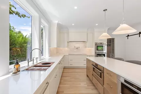 Kitchen - 34 Cary Ave, Lexington, MA 02421 photo 4 of 5