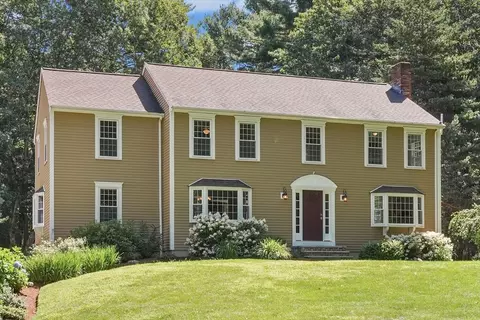 149 Bridges Ln, North Andover, MA 01845