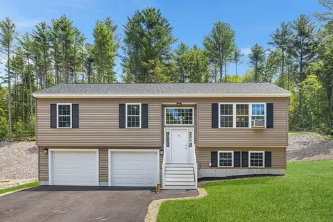 722 Cottage St, Athol, MA 01331