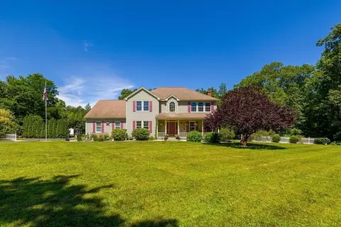 33 Helen Ln, Belchertown, MA 01007