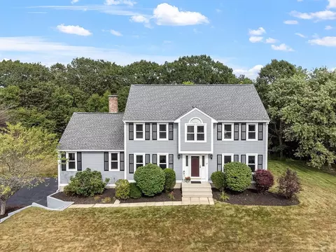 27 Wachusett Cir, Shrewsbury, MA 01545