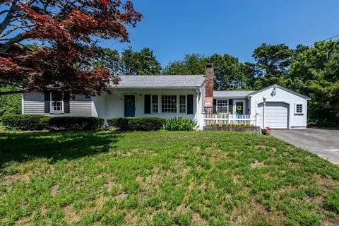 80 Nightingale Dr, Yarmouth, MA 02664