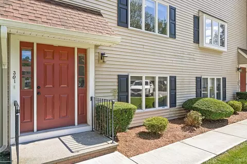 305 Salem St #301, Woburn, MA 01801