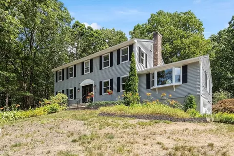 16 Birch Dr, Sterling, MA 01564