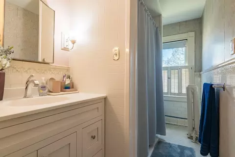128 Maplewood Ter, Springfield, MA 01108 photo 27