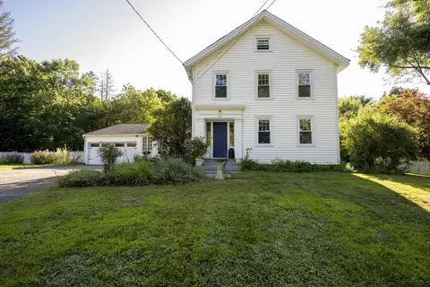 1301 S East St, Amherst, MA 01002