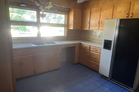 117 Wethersfield St, Rowley, MA 01969 photo 2