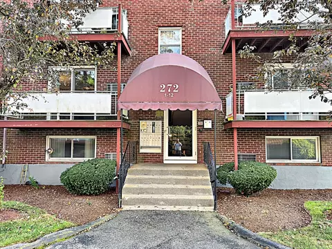 272 Albion St #1, Wakefield, MA 01880