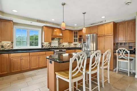 2 Tarfside Rd, Lynn, MA 01904 photo 9