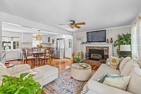 450 Skunknet Rd, Centerville, MA 02632 photo 9