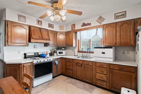 306-308 Chelsea St, Everett, MA 02149 photo 4