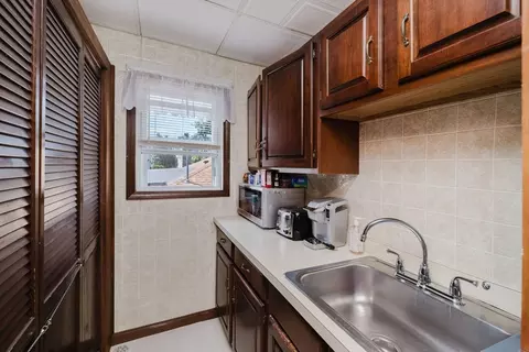 69-73 Summerfield St, Fall River, MA 02720 photo 23